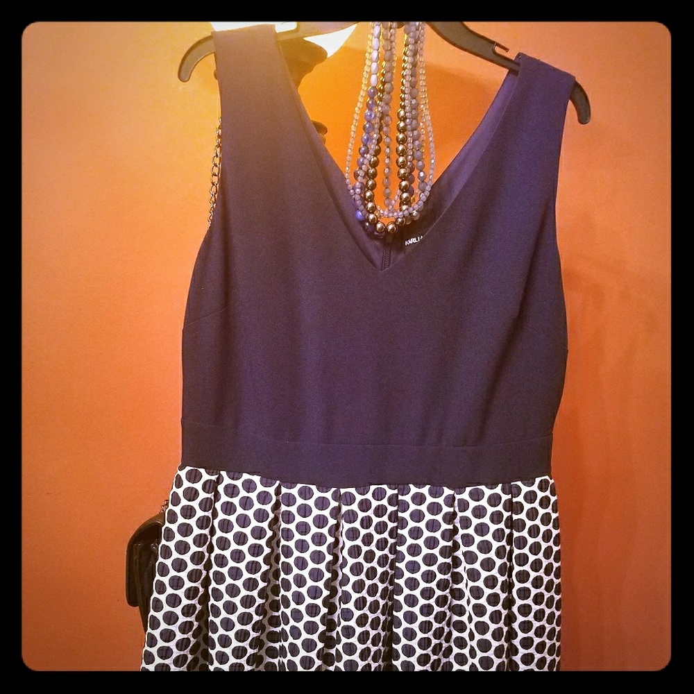 Sold..NWT Karl Lagerfeld dress- Size 16 - Picture 1 of 6